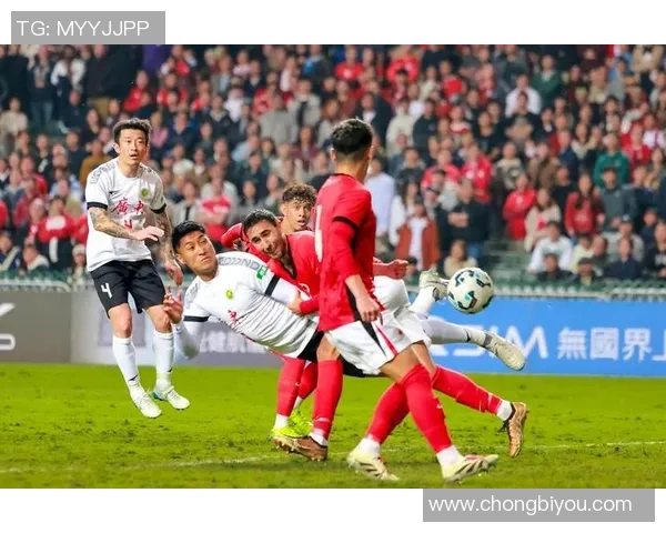 武汉篮球队与广州篮球队赛后复盘分析双方战术意识与表现差异 武汉篮球队与广州篮球队赛后复盘分析双方战术意识与表现差异